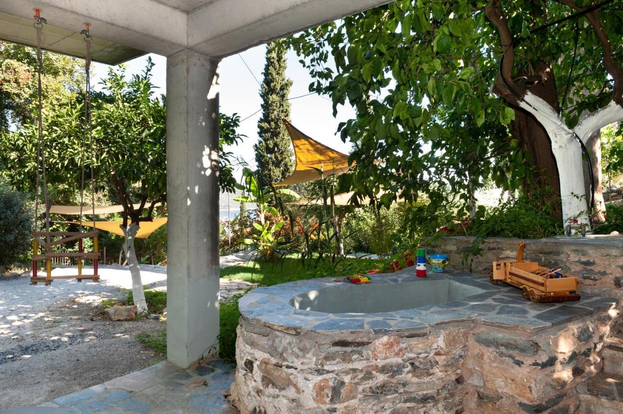Studios Kyparissi & Spa Tirós Exteriör bild